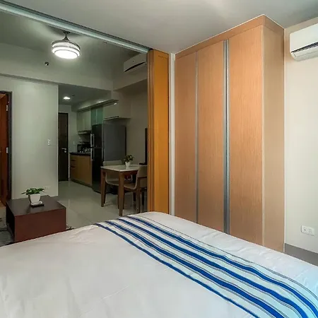 Full-Serviced Residential Apartment In One Uptown Residences, Bgc